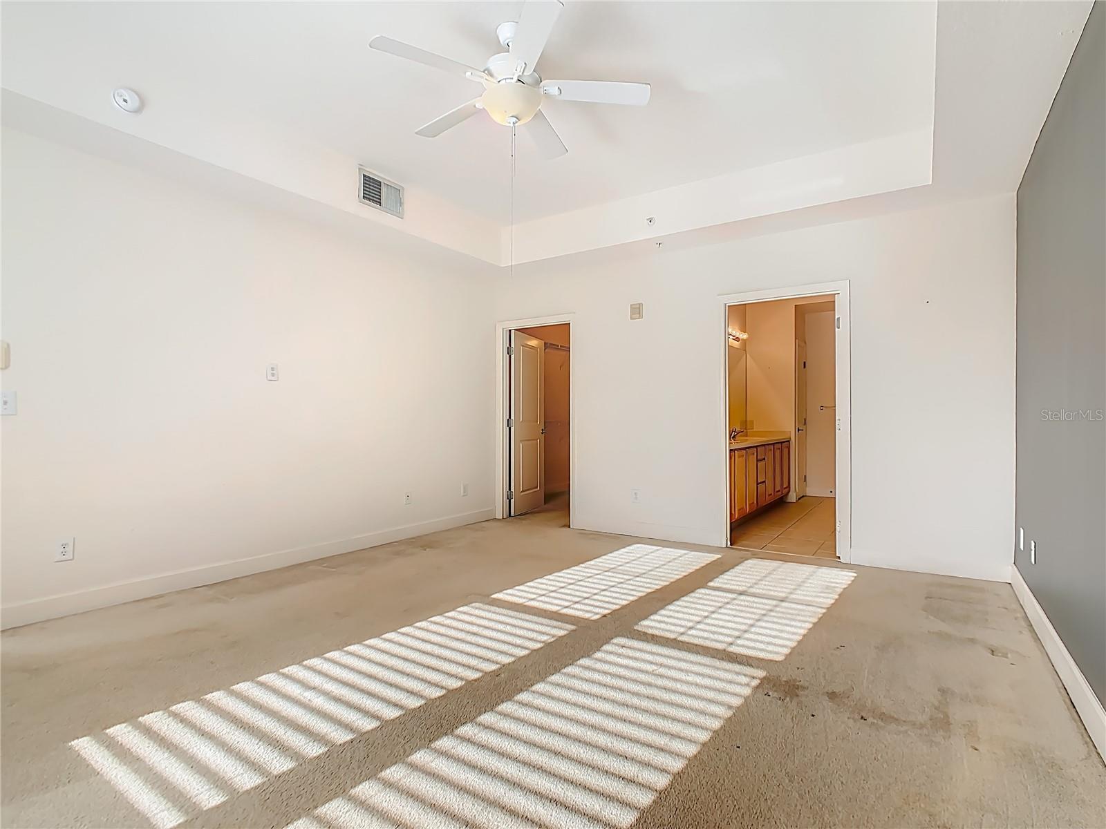 Image 46 of 67 For 1210 Vaux Boulevard 408