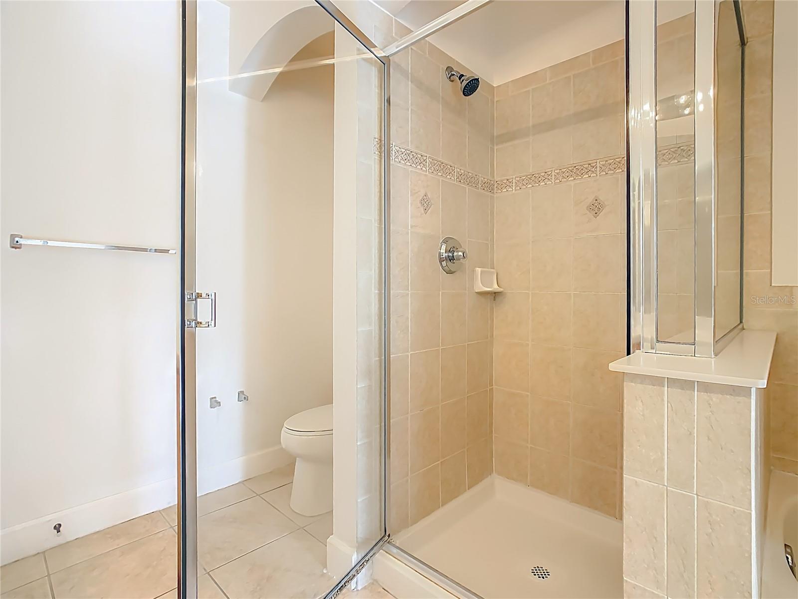 Image 49 of 67 For 1210 Vaux Boulevard 408