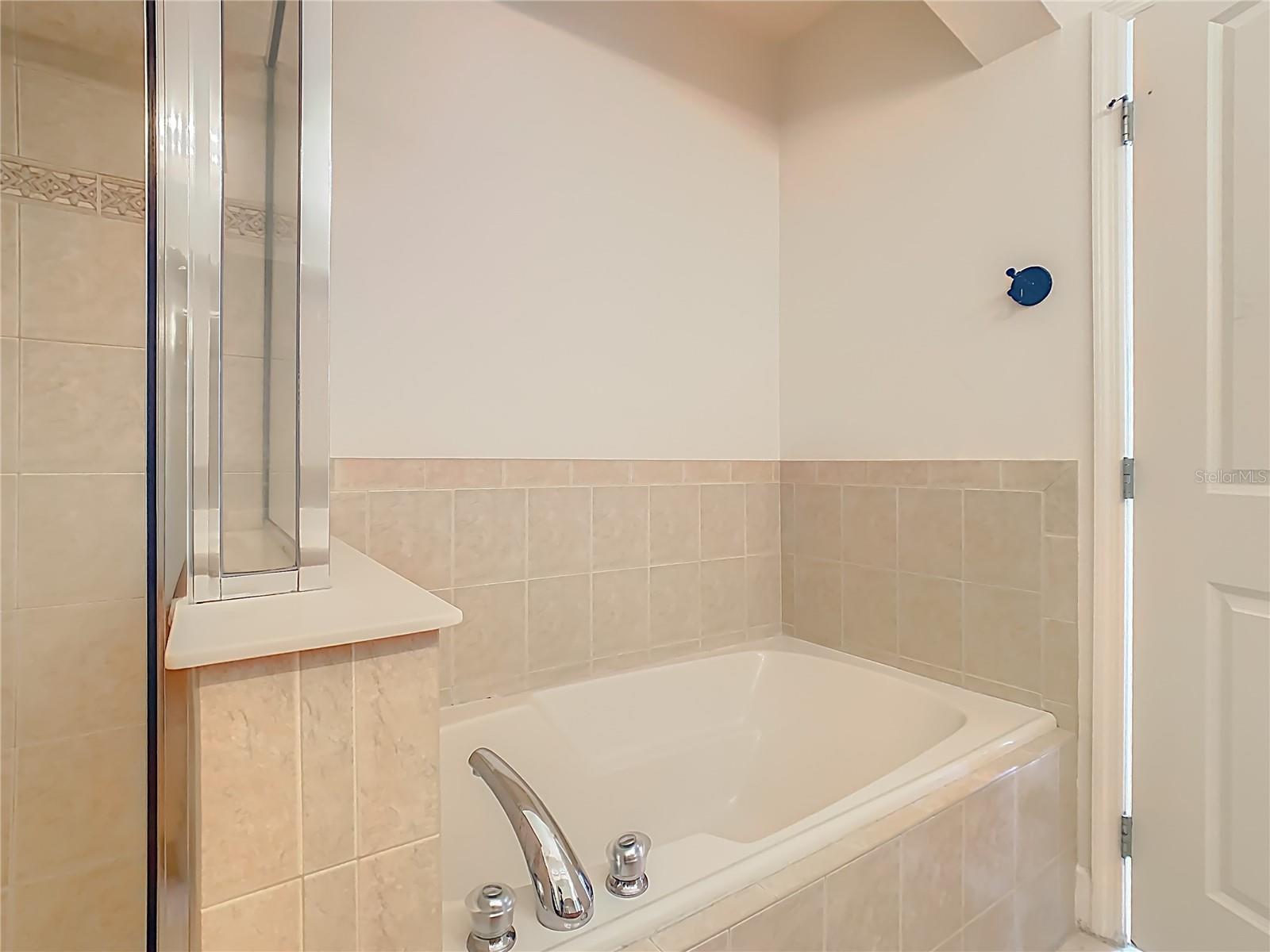 Image 50 of 67 For 1210 Vaux Boulevard 408