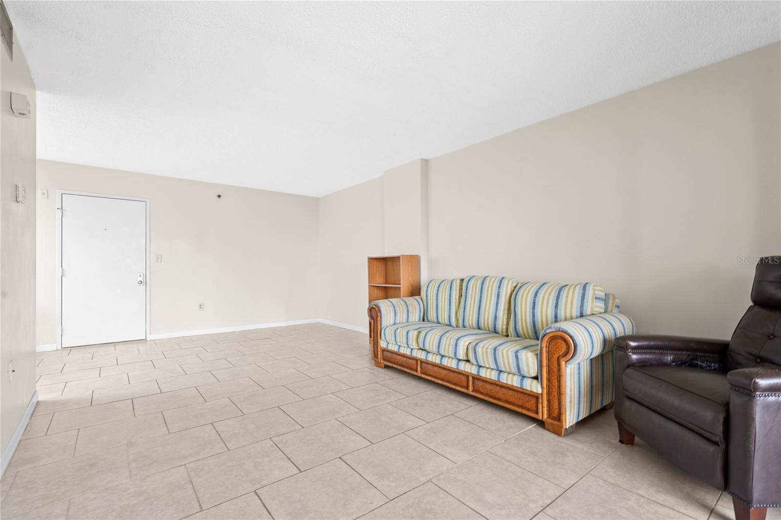 Image 19 of 51 For 3006 Caring Way 210