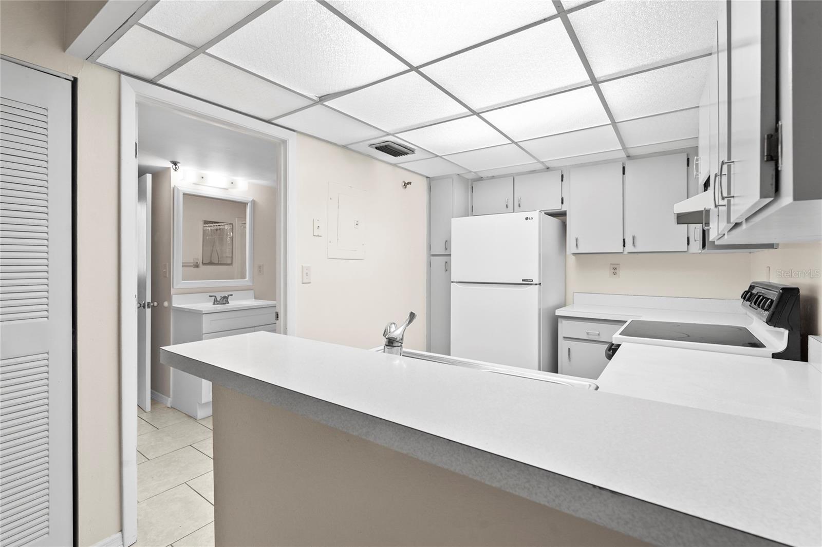 Image 22 of 51 For 3006 Caring Way 210