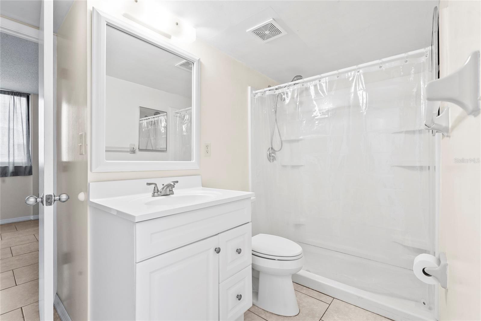 Image 23 of 51 For 3006 Caring Way 210