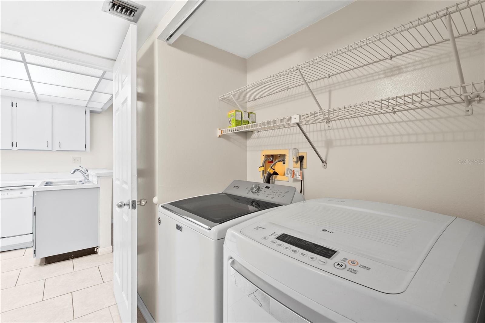 Image 25 of 51 For 3006 Caring Way 210