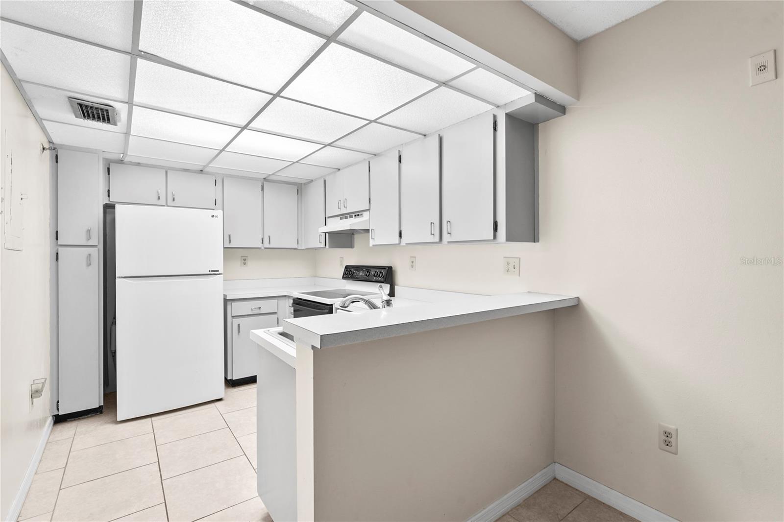 Image 3 of 51 For 3006 Caring Way 210