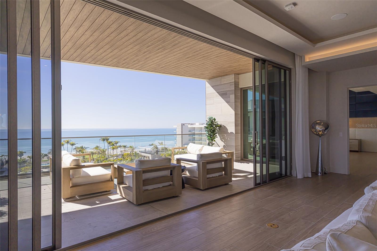 Image 43 of 65 For 1591 Gulf Of Mexico Drive 619