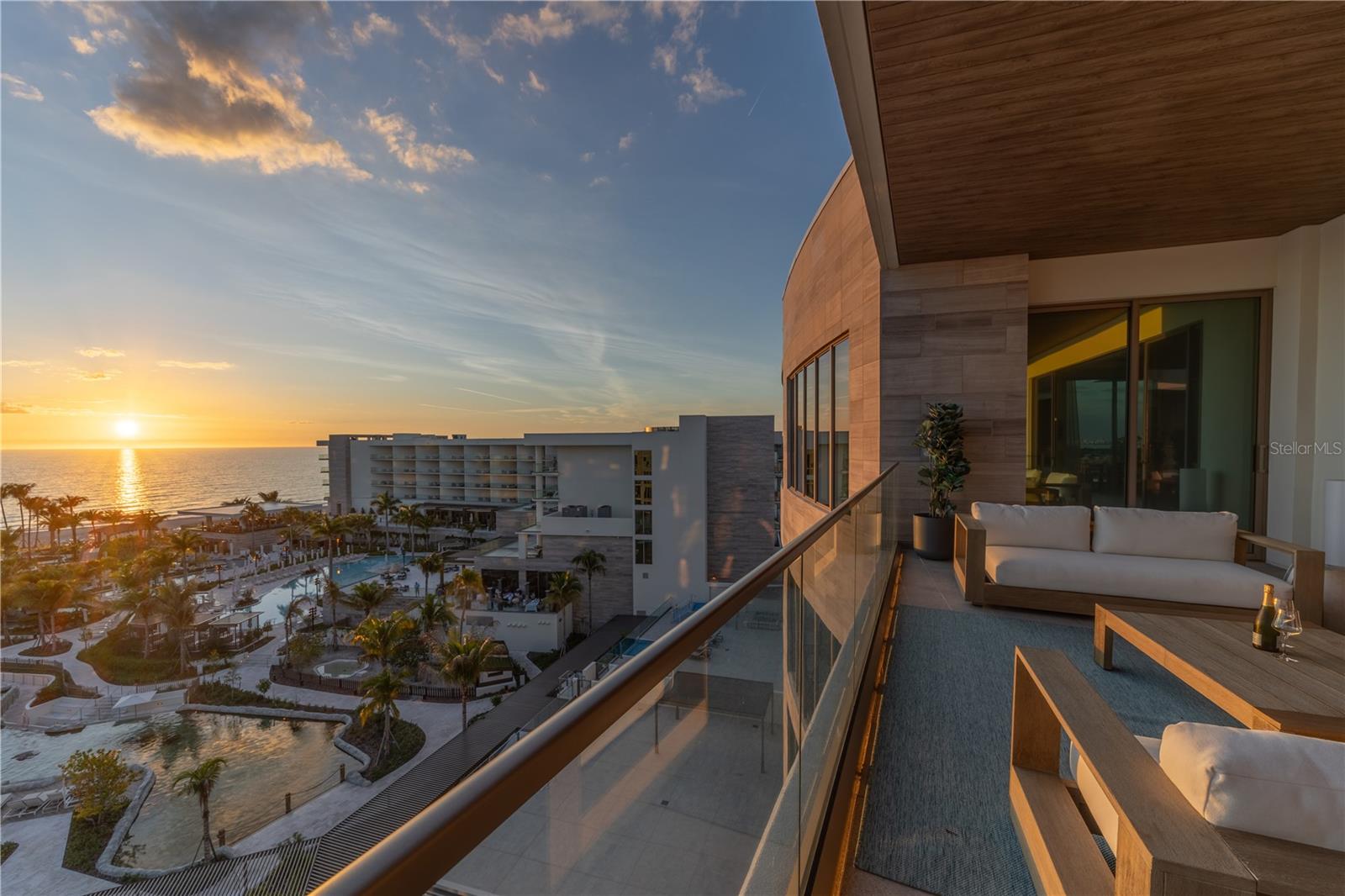 Image 49 of 65 For 1591 Gulf Of Mexico Drive 619