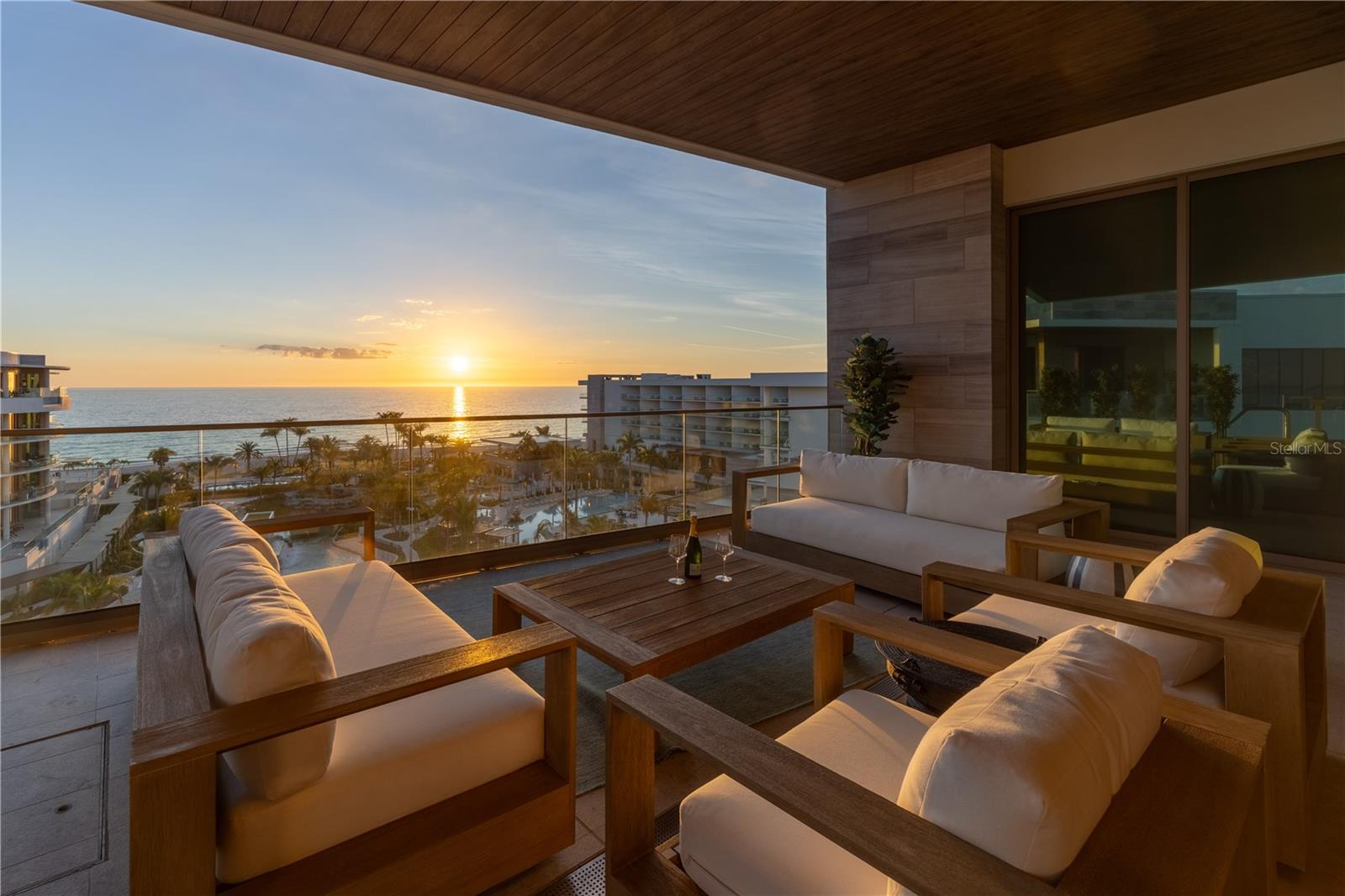 Image 50 of 65 For 1591 Gulf Of Mexico Drive 619