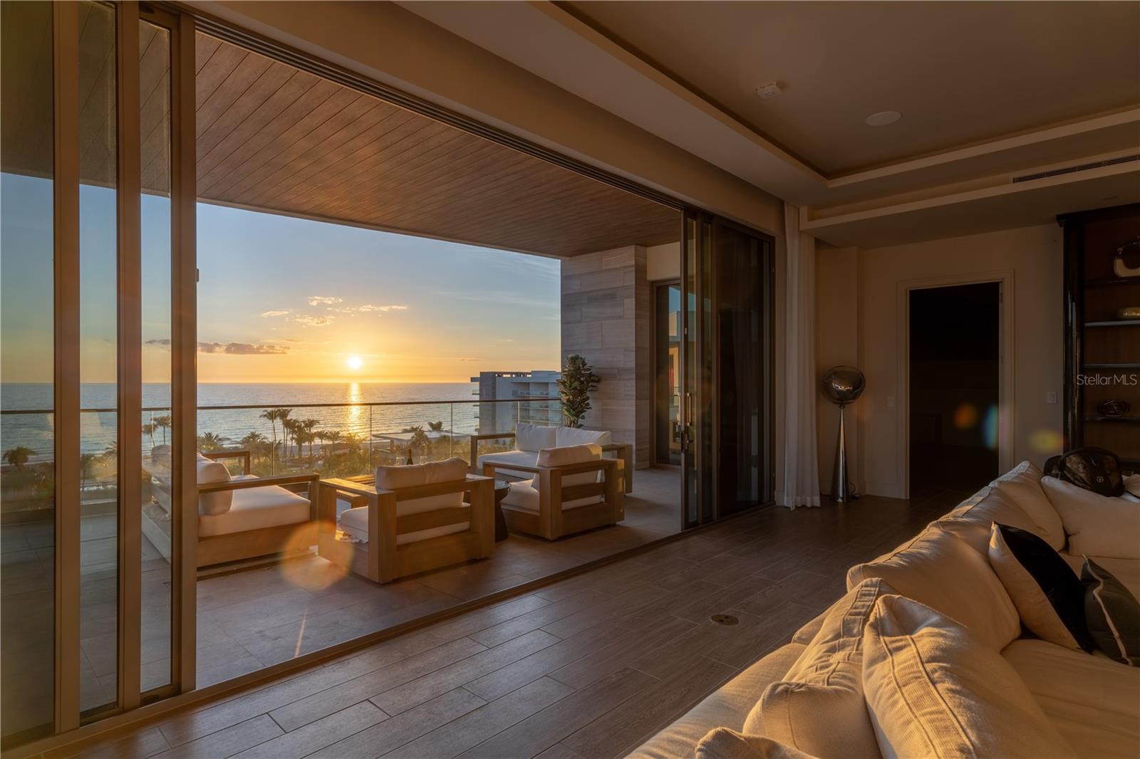 Image 52 of 65 For 1591 Gulf Of Mexico Drive 619