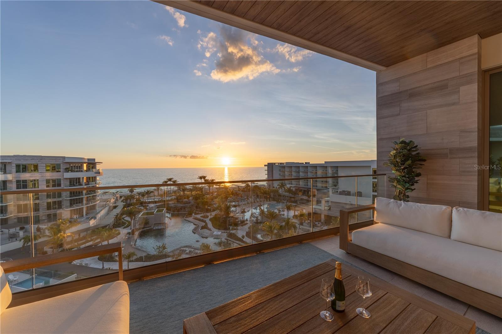 Image 54 of 65 For 1591 Gulf Of Mexico Drive 619