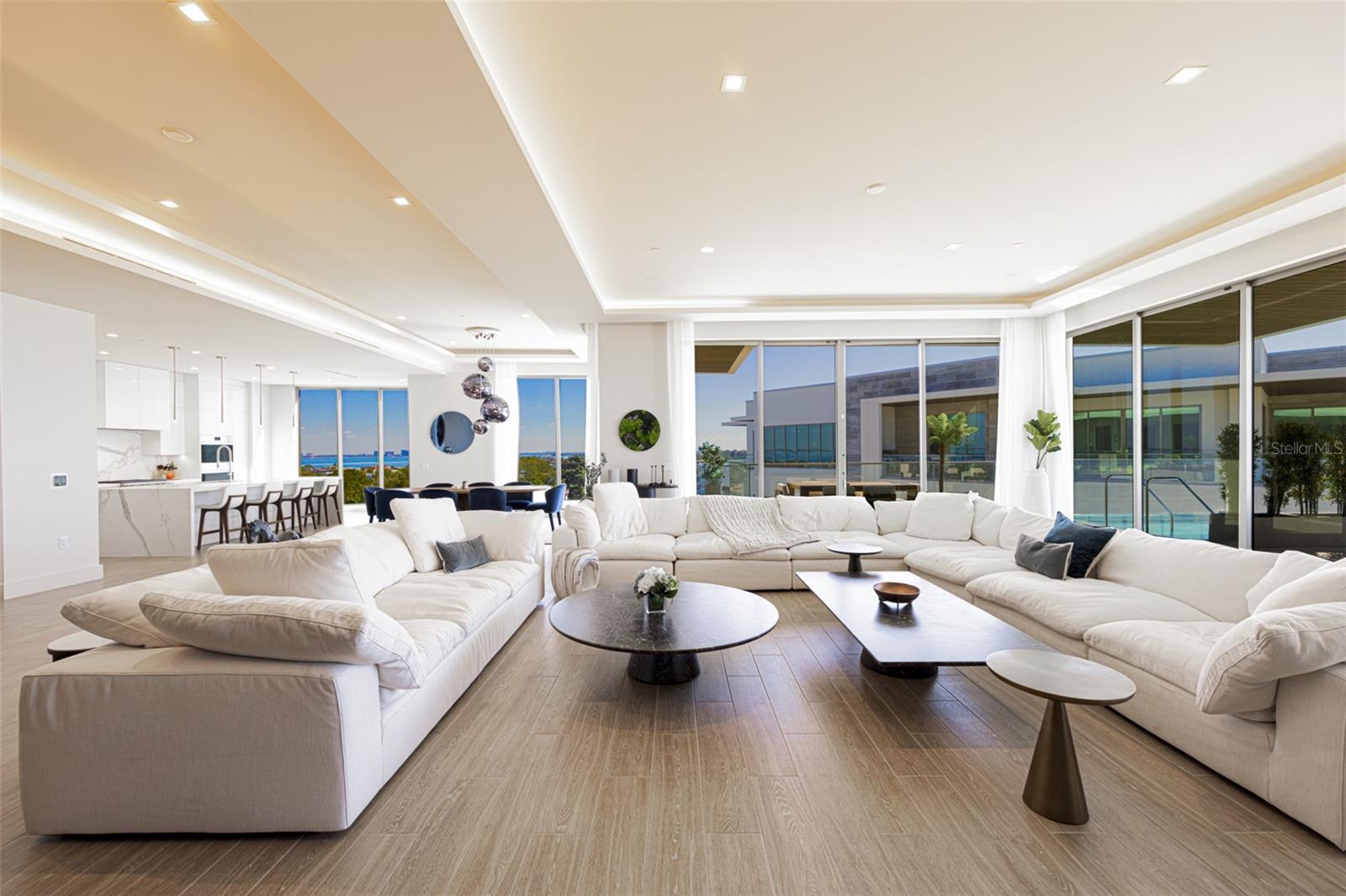 Image 6 of 65 For 1591 Gulf Of Mexico Drive 619