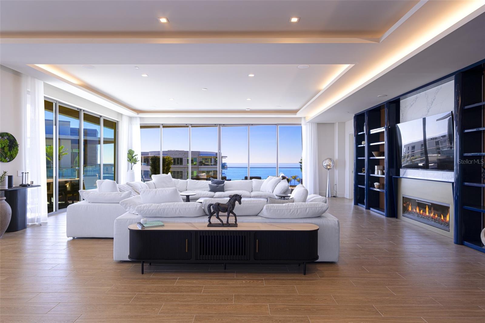 Image 7 of 65 For 1591 Gulf Of Mexico Drive 619