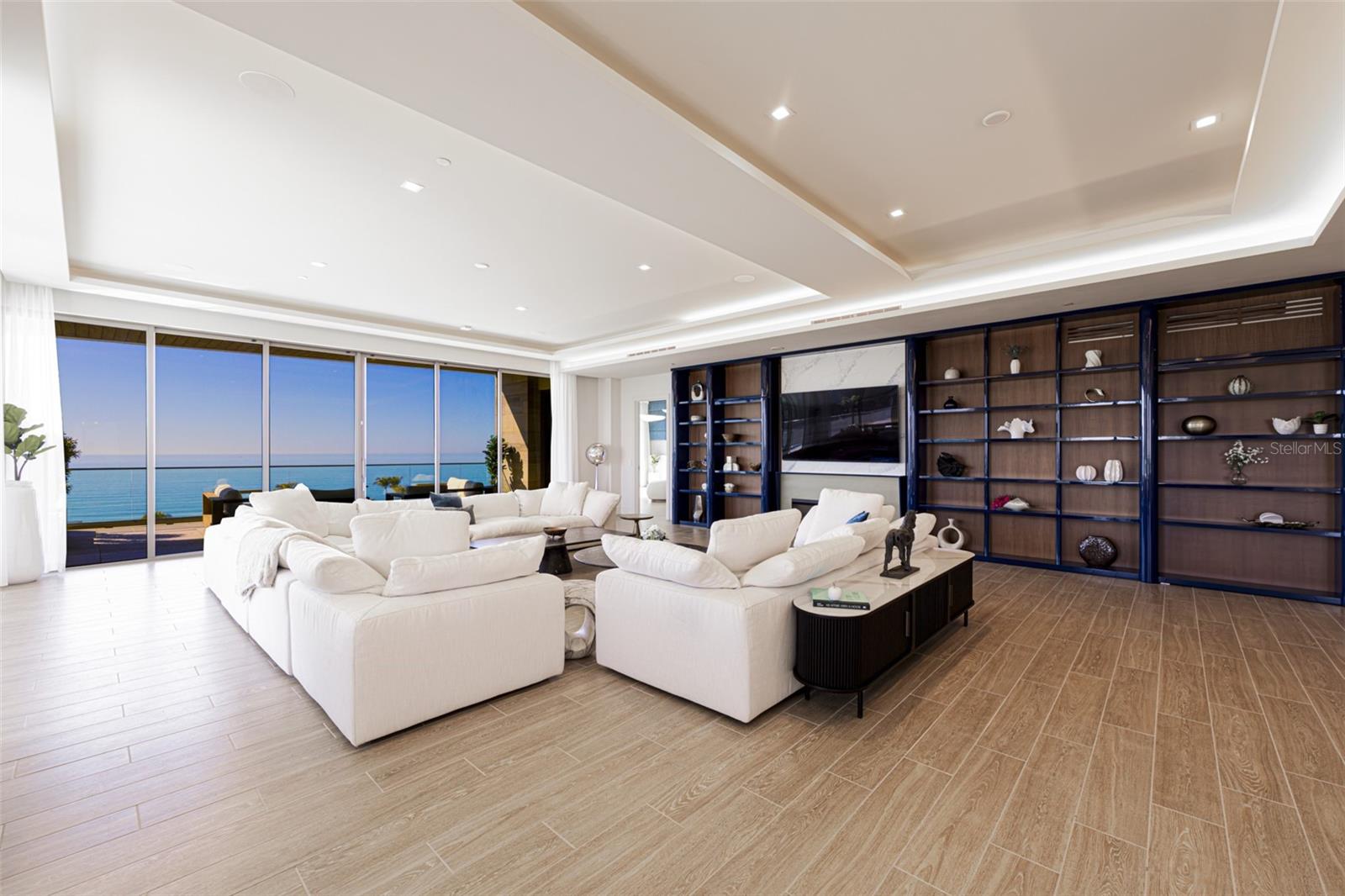 Image 9 of 65 For 1591 Gulf Of Mexico Drive 619