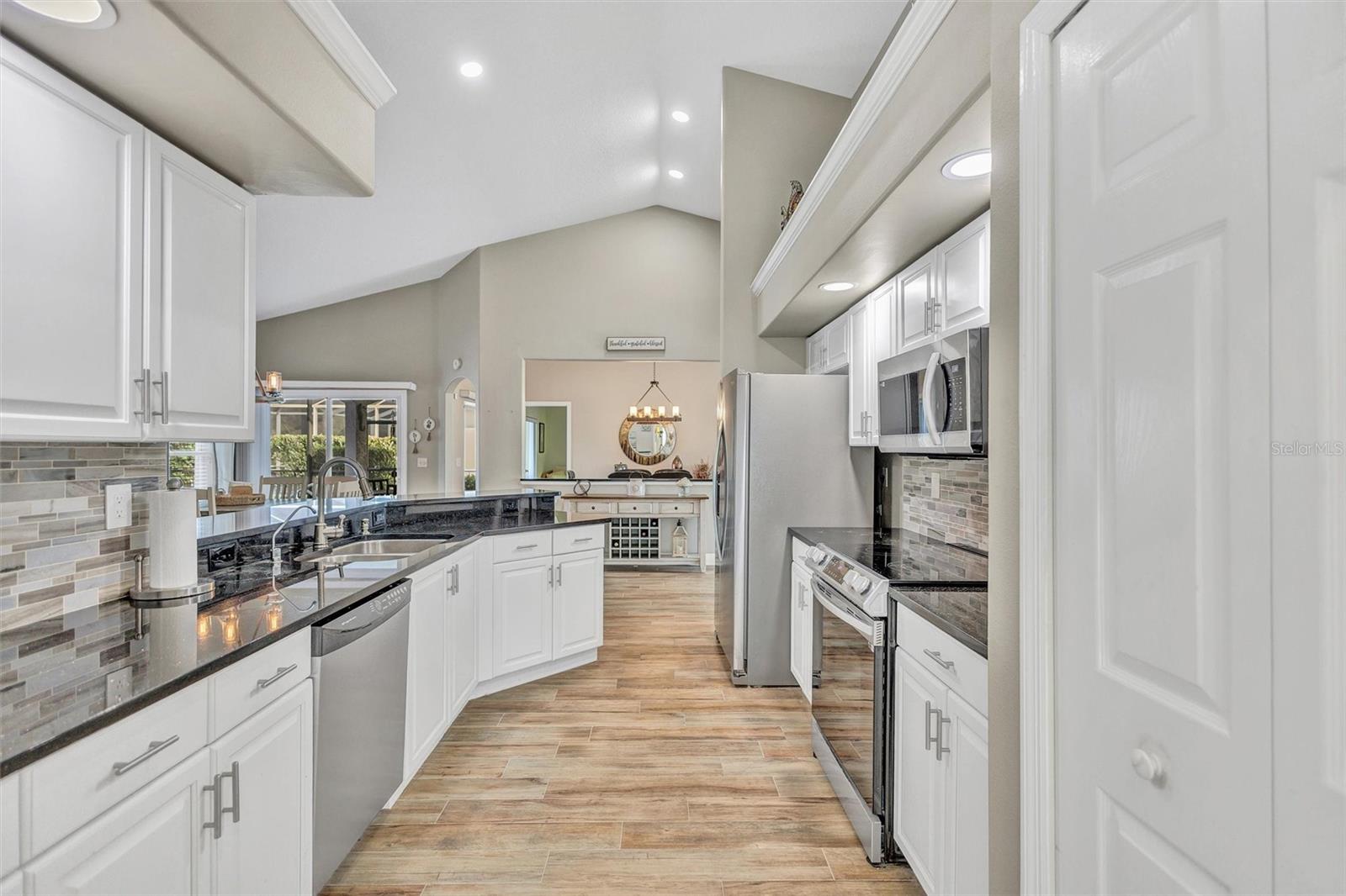 Image 15 of 54 For 4984 Wild Daisy Lane