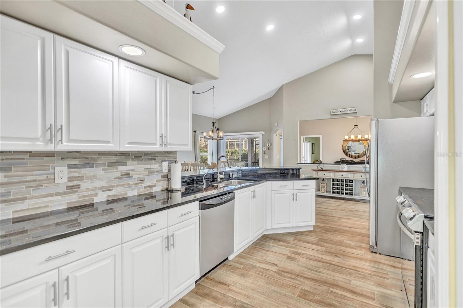 Image 16 of 54 For 4984 Wild Daisy Lane