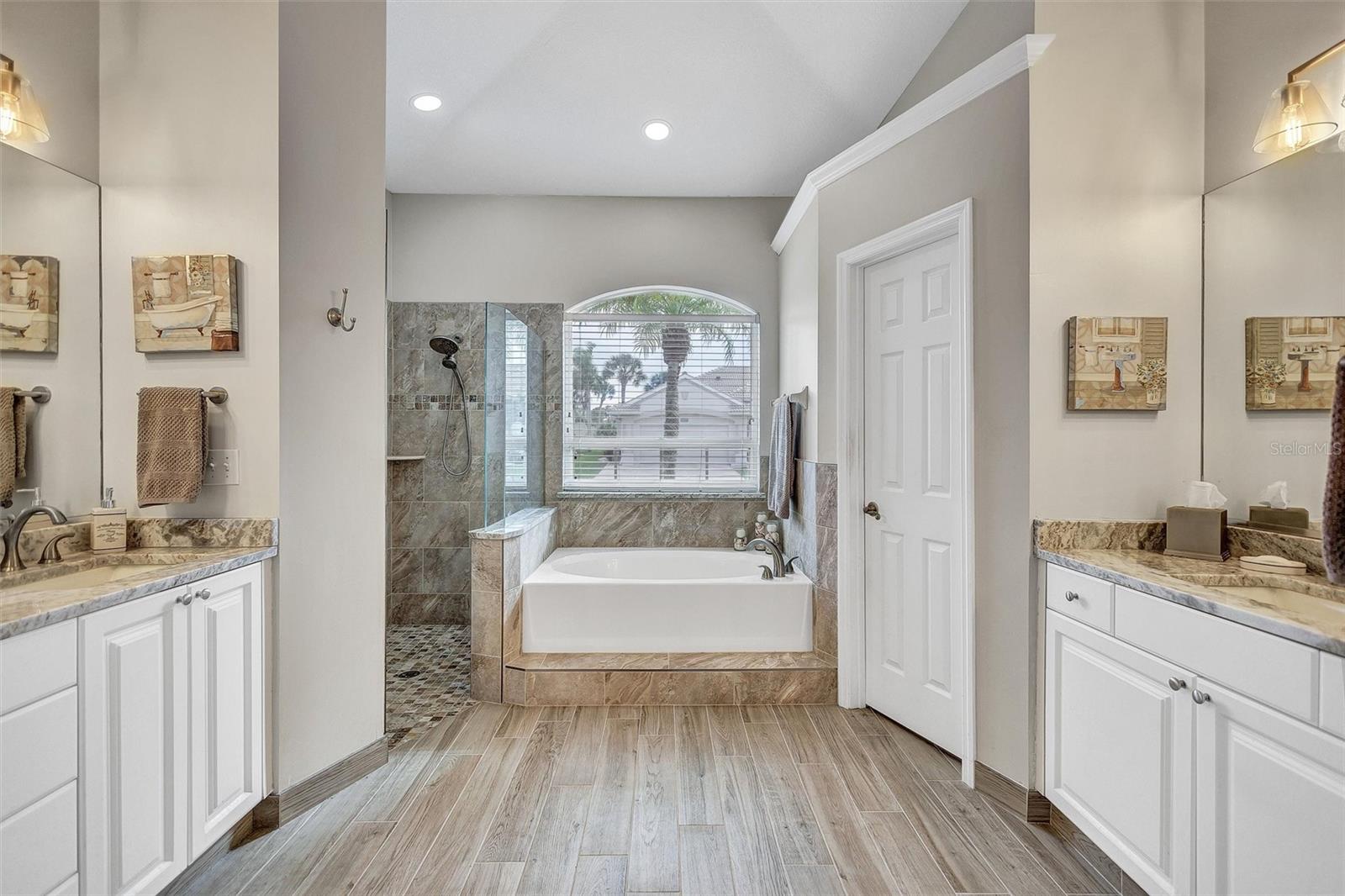 Image 36 of 54 For 4984 Wild Daisy Lane