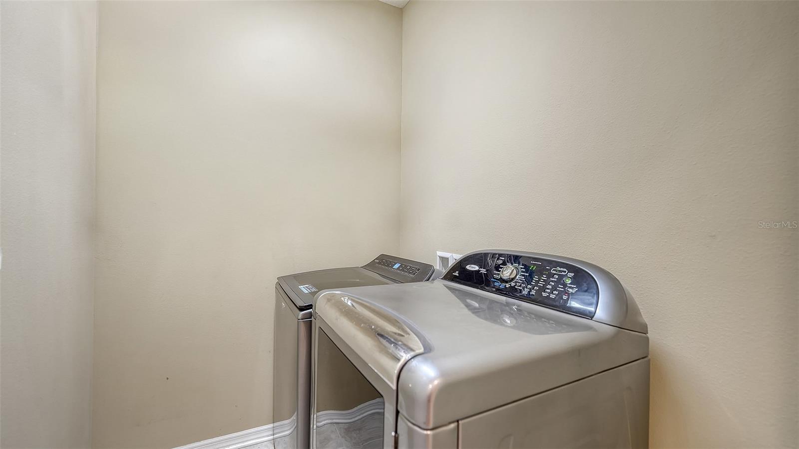 Image 41 of 51 For 5507 Napa Drive