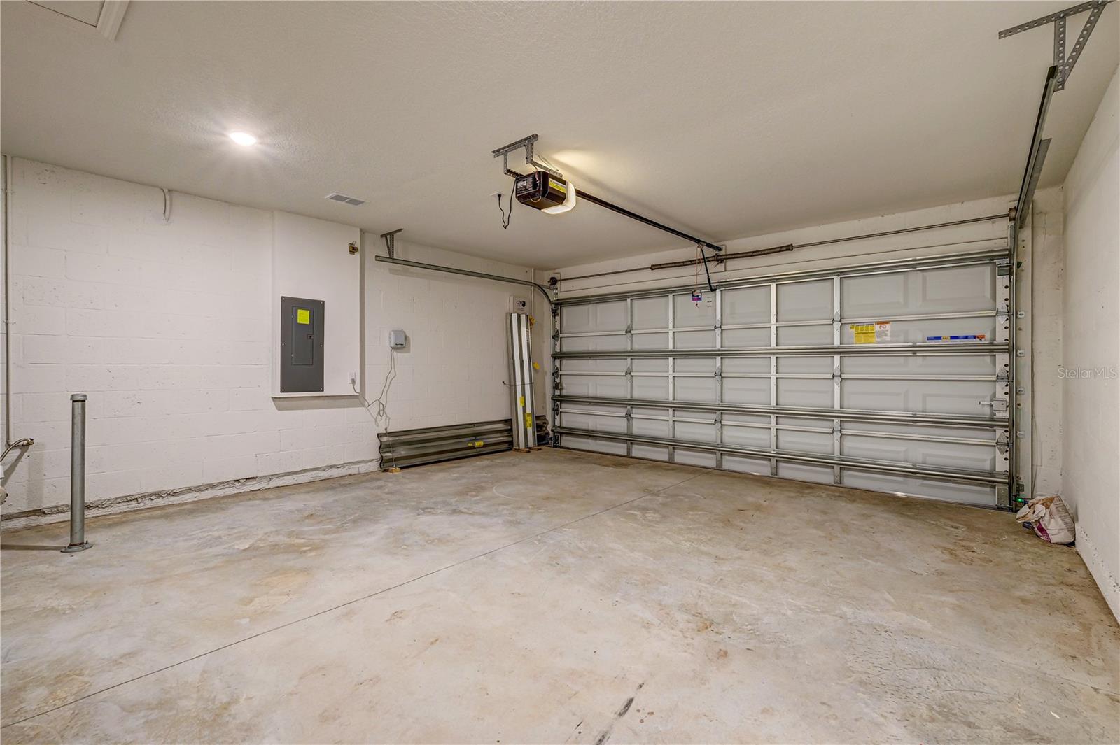 Image 27 of 33 For 12730 Hysmith Loop