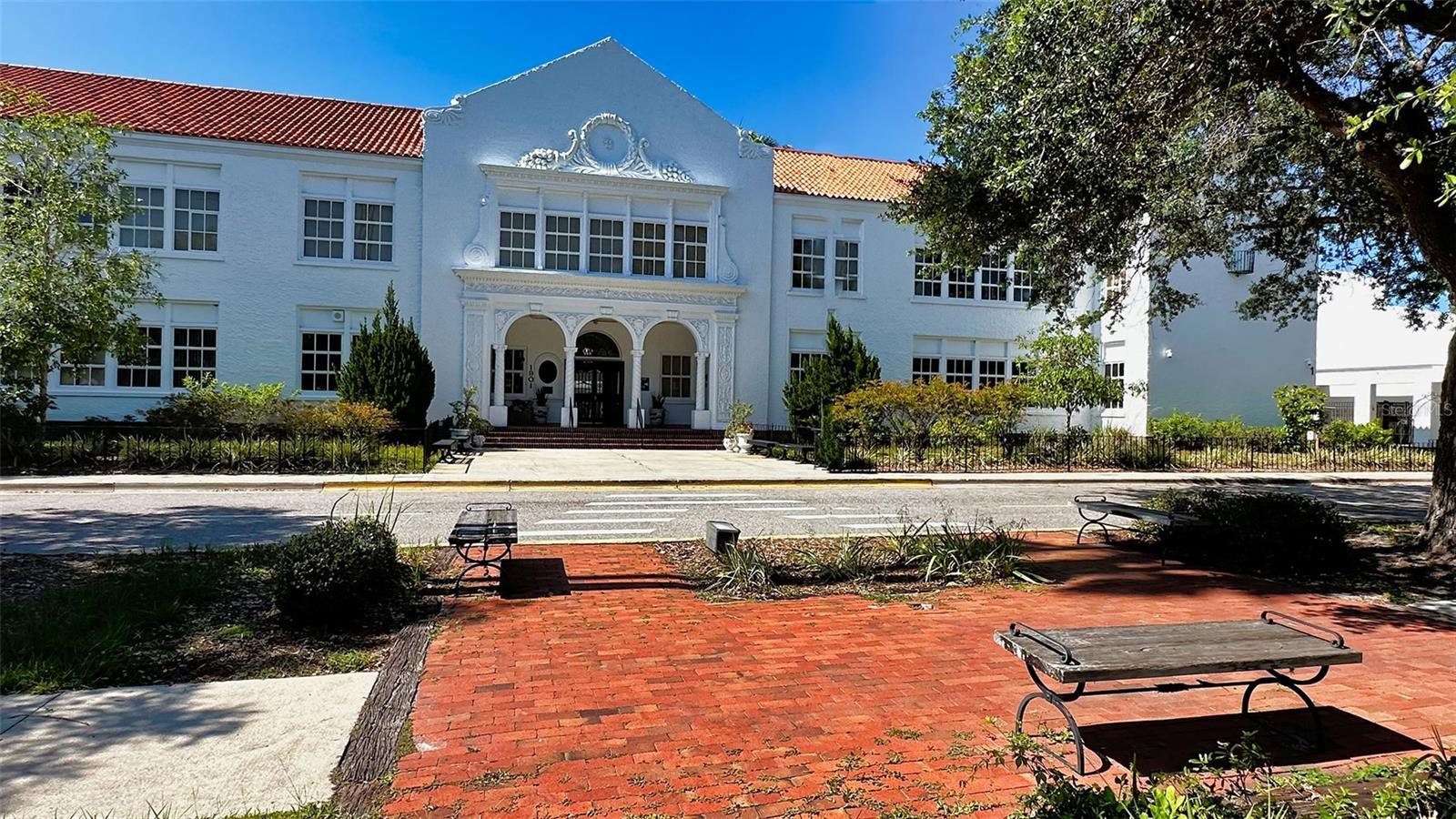 Image 46 of 46 For 1672 Shoreland Drive