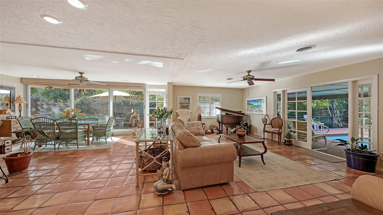 Image 8 of 46 For 1672 Shoreland Drive