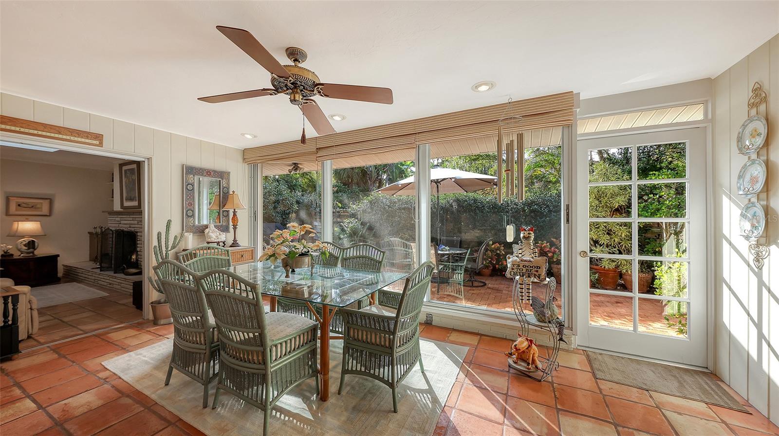 Image 9 of 46 For 1672 Shoreland Drive