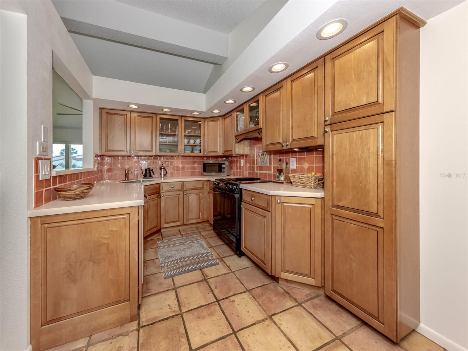 Image 17 of 60 For 786 Sarabay Road 19