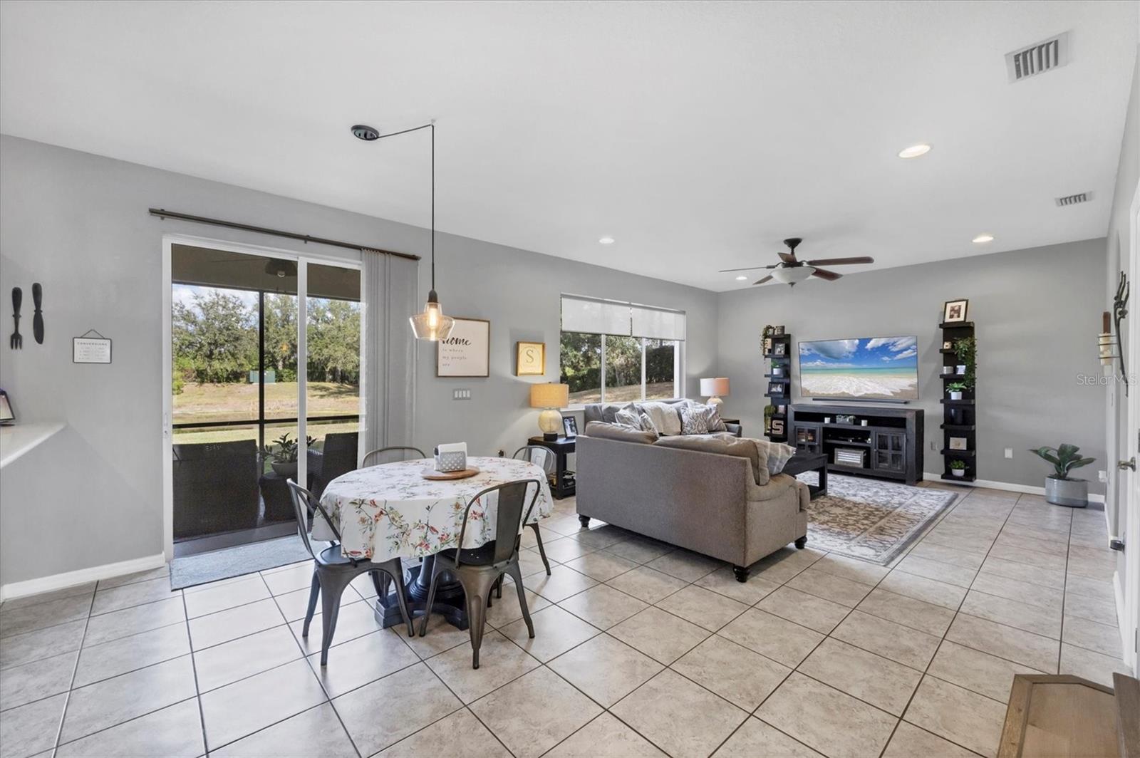 Image 16 of 91 For 8323 Haven Harbour Way