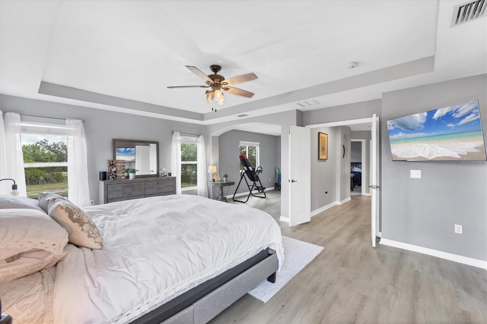 Image 23 of 91 For 8323 Haven Harbour Way