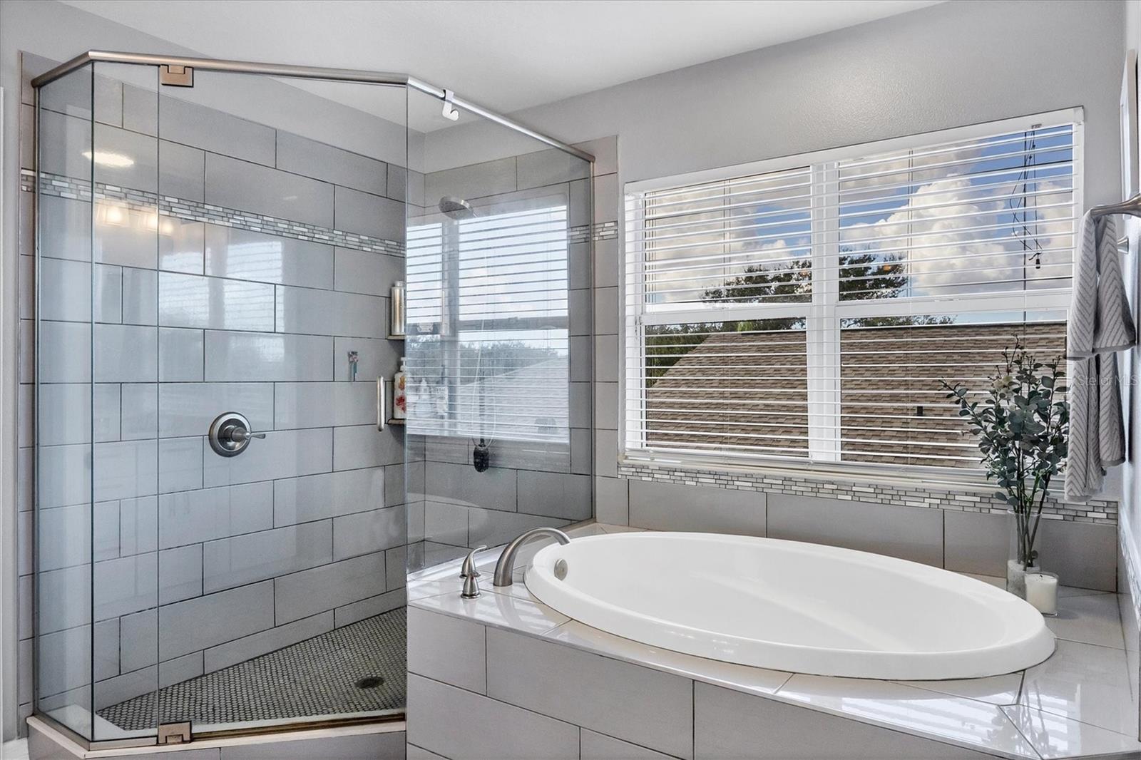 Image 28 of 91 For 8323 Haven Harbour Way