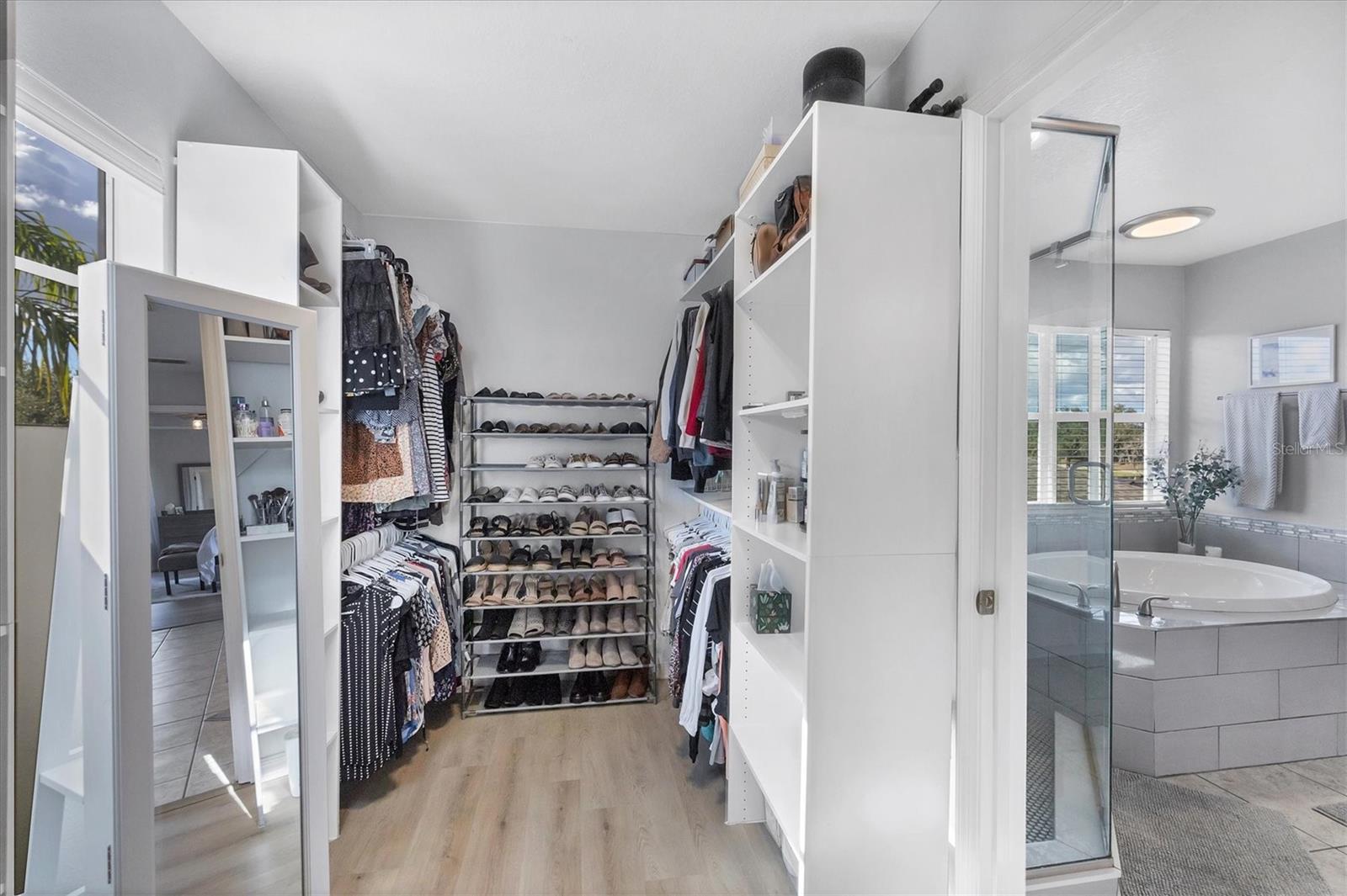 Image 29 of 91 For 8323 Haven Harbour Way