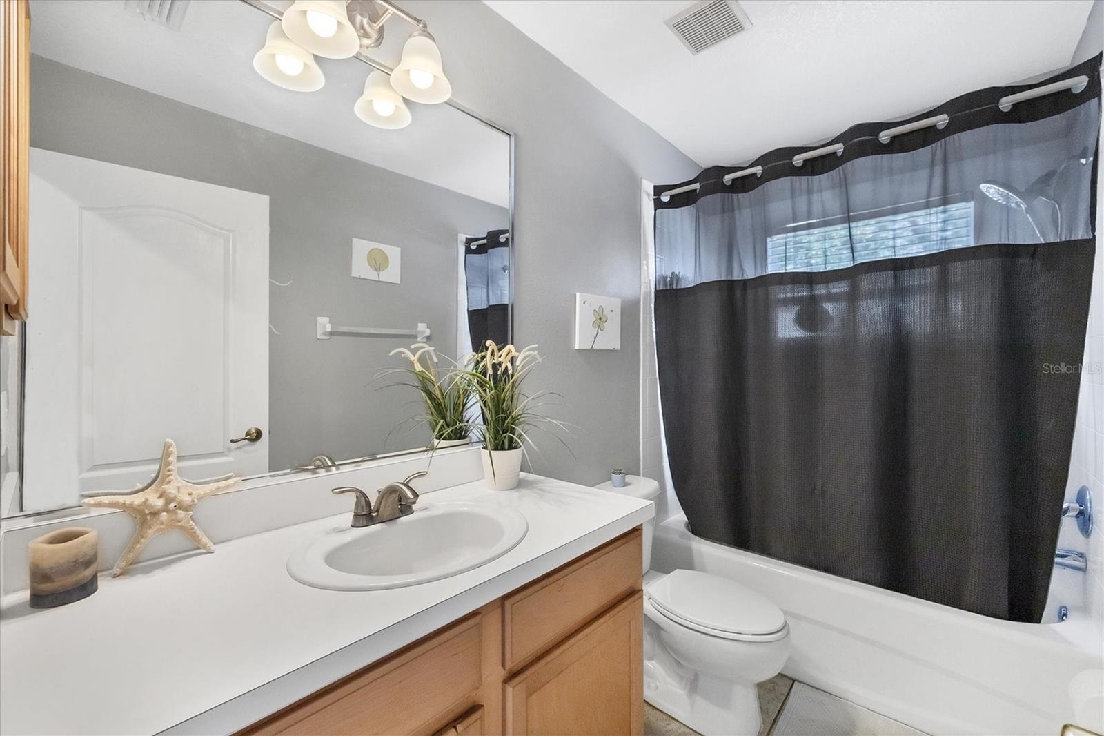 Image 34 of 91 For 8323 Haven Harbour Way