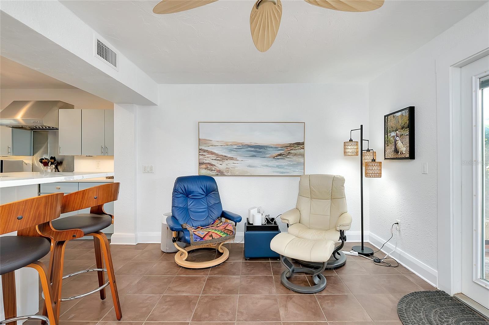 Listing photo id 28 for 223 Palmetto Road W