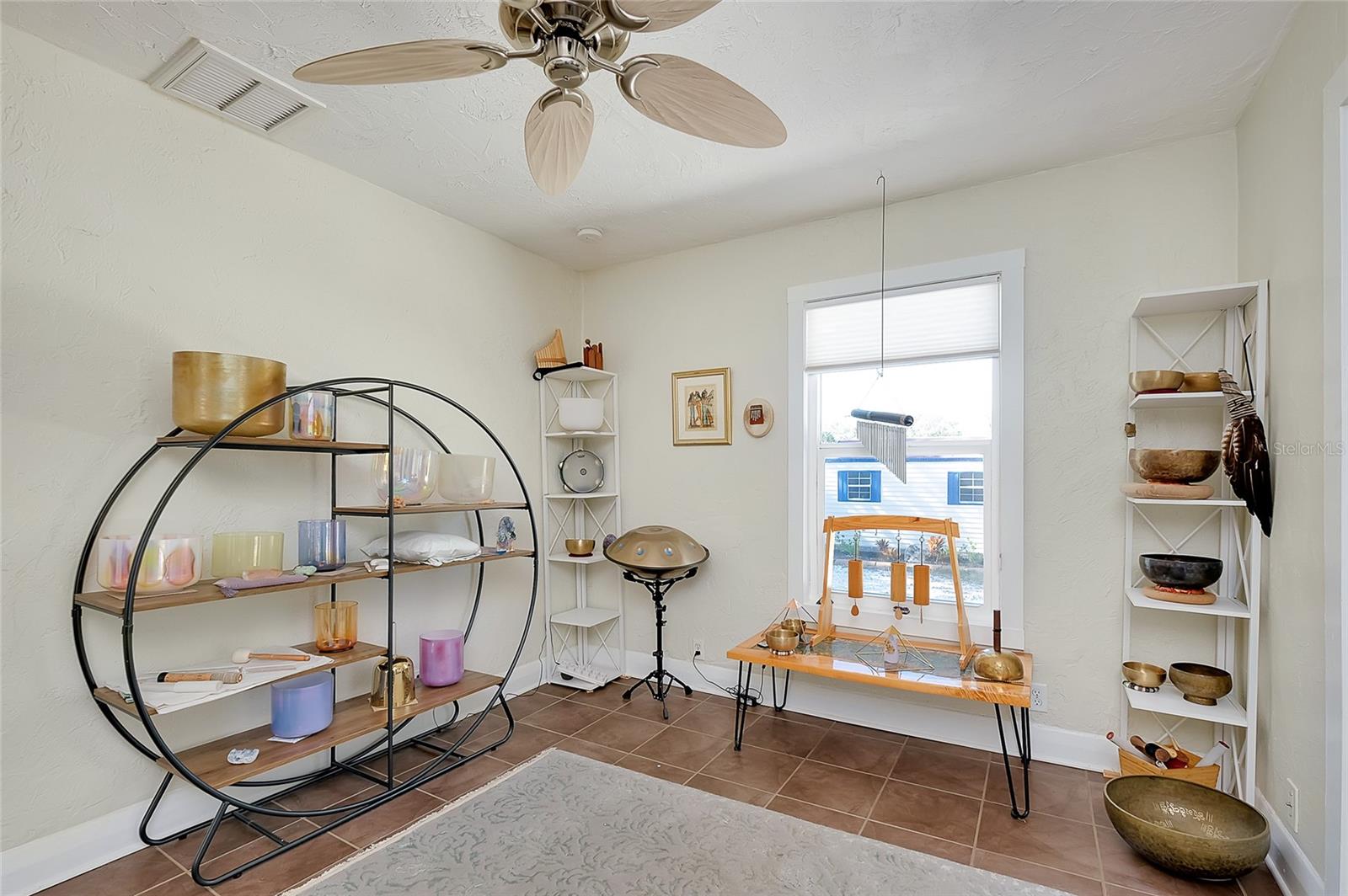 Listing photo id 46 for 223 Palmetto Road W