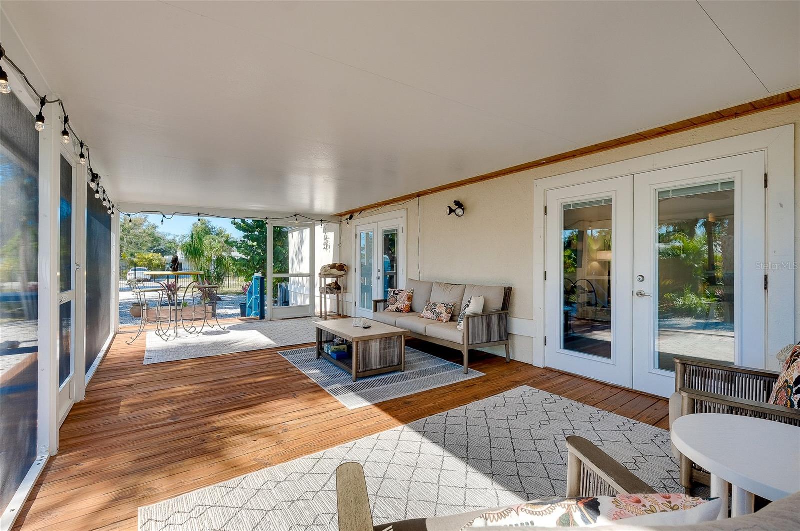 Listing photo id 54 for 223 Palmetto Road W