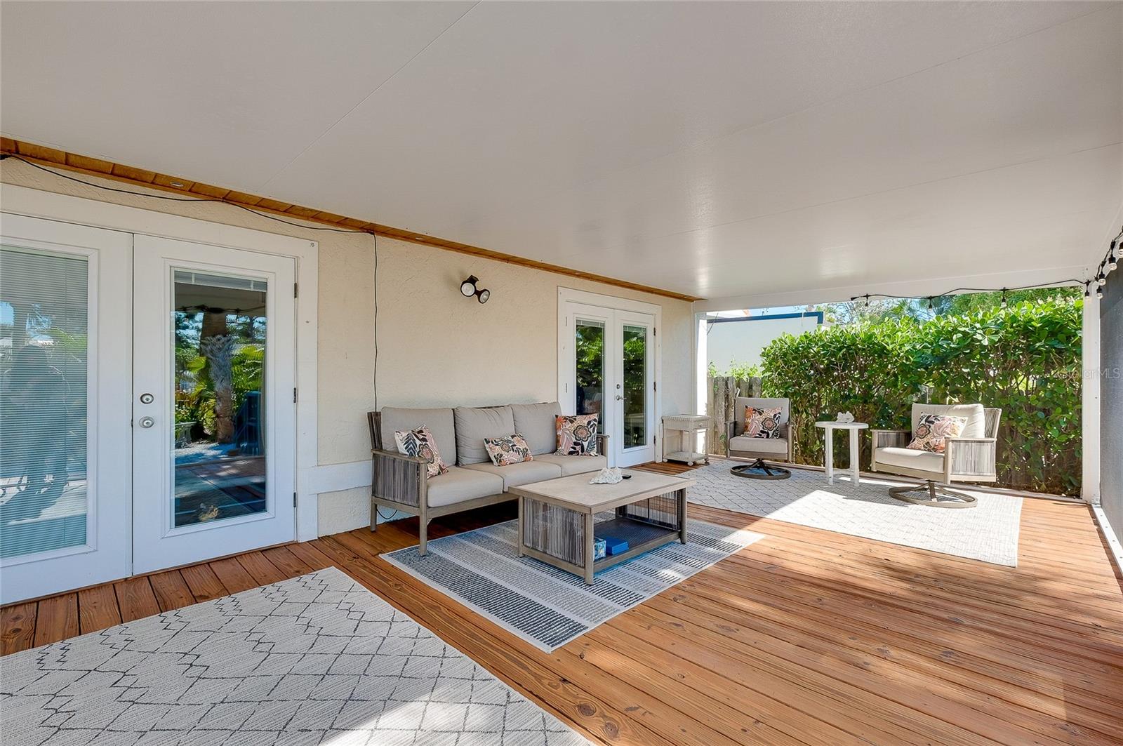 Listing photo id 55 for 223 Palmetto Road W