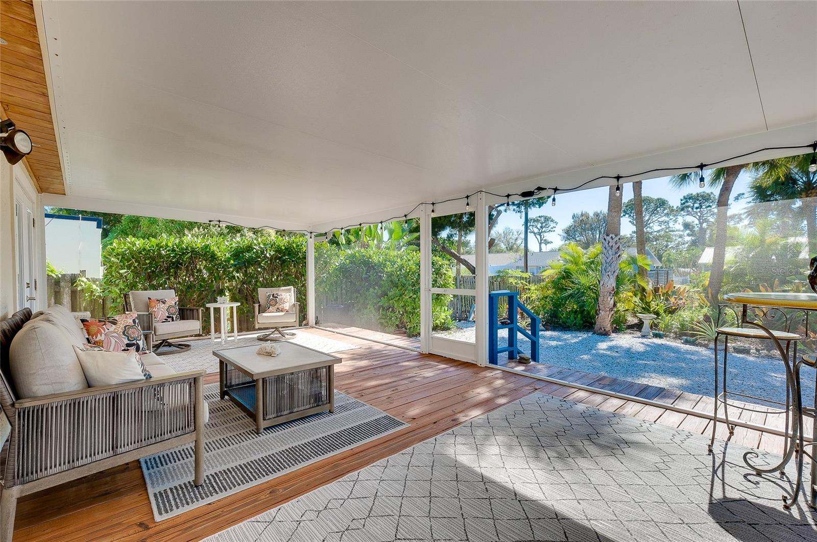 Listing photo id 57 for 223 Palmetto Road W