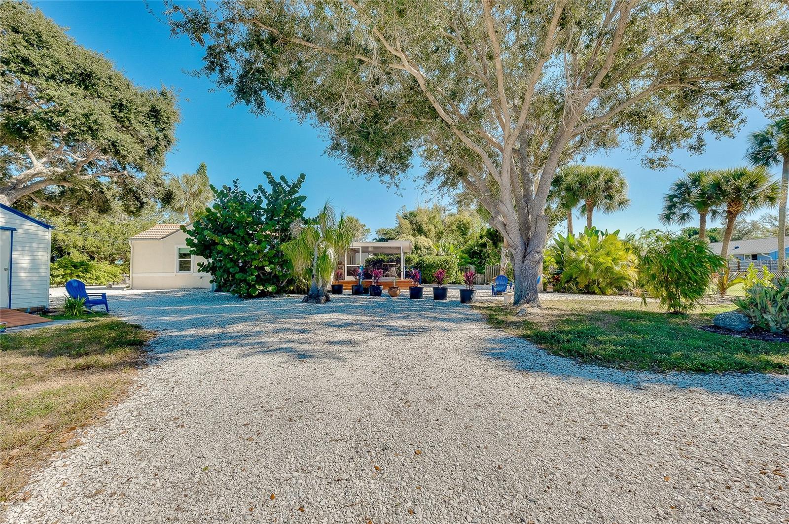 Listing photo id 70 for 223 Palmetto Road W