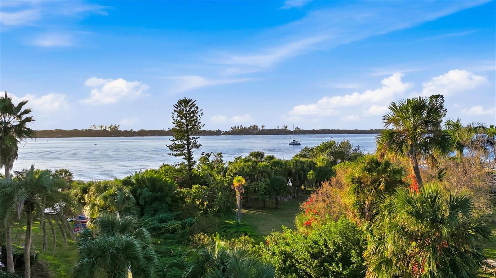 Image 25 of 52 For 232 Hidden Bay Drive 303