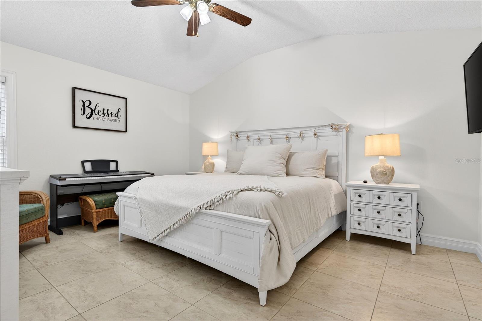 Image 33 of 73 For 3523 52nd Avenue W