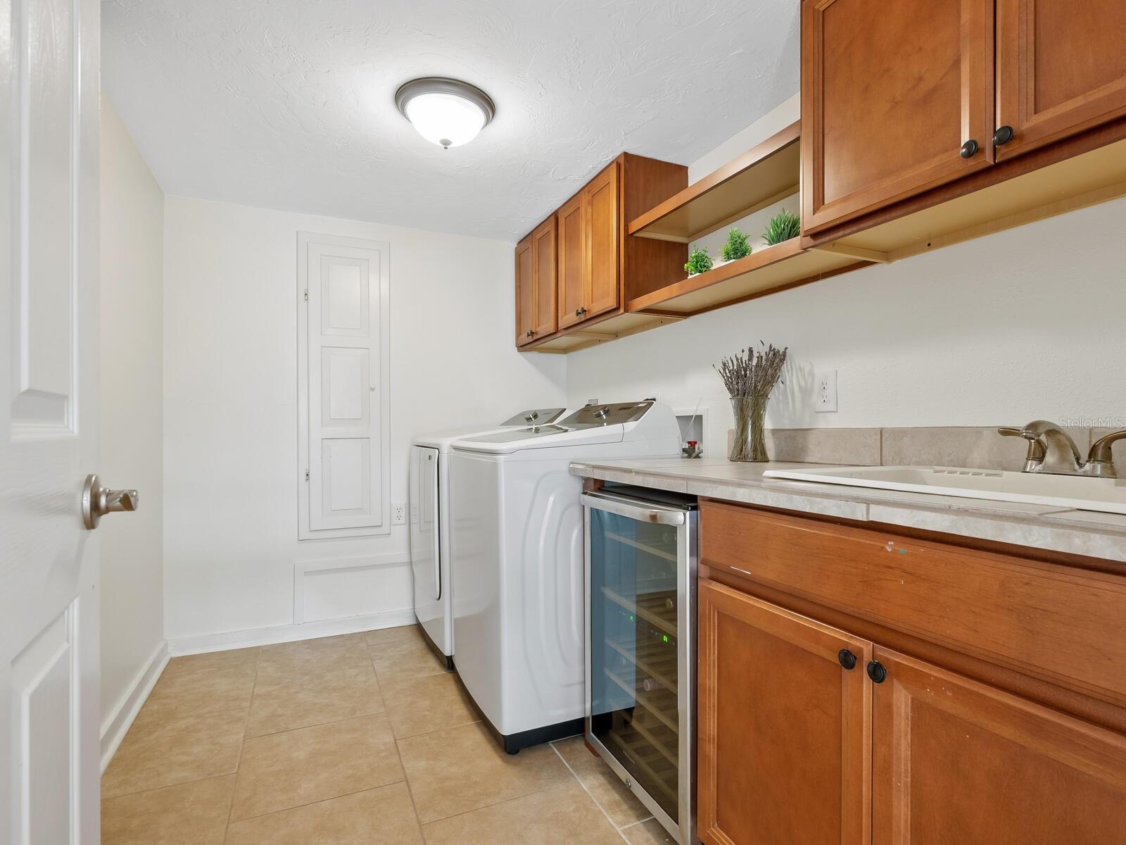 Image 43 of 76 For 1214 Sea Plume Way