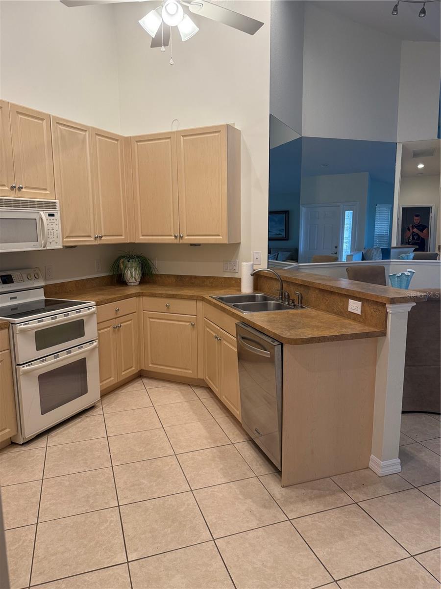 Image 12 of 38 For 4049 Fairway Drive