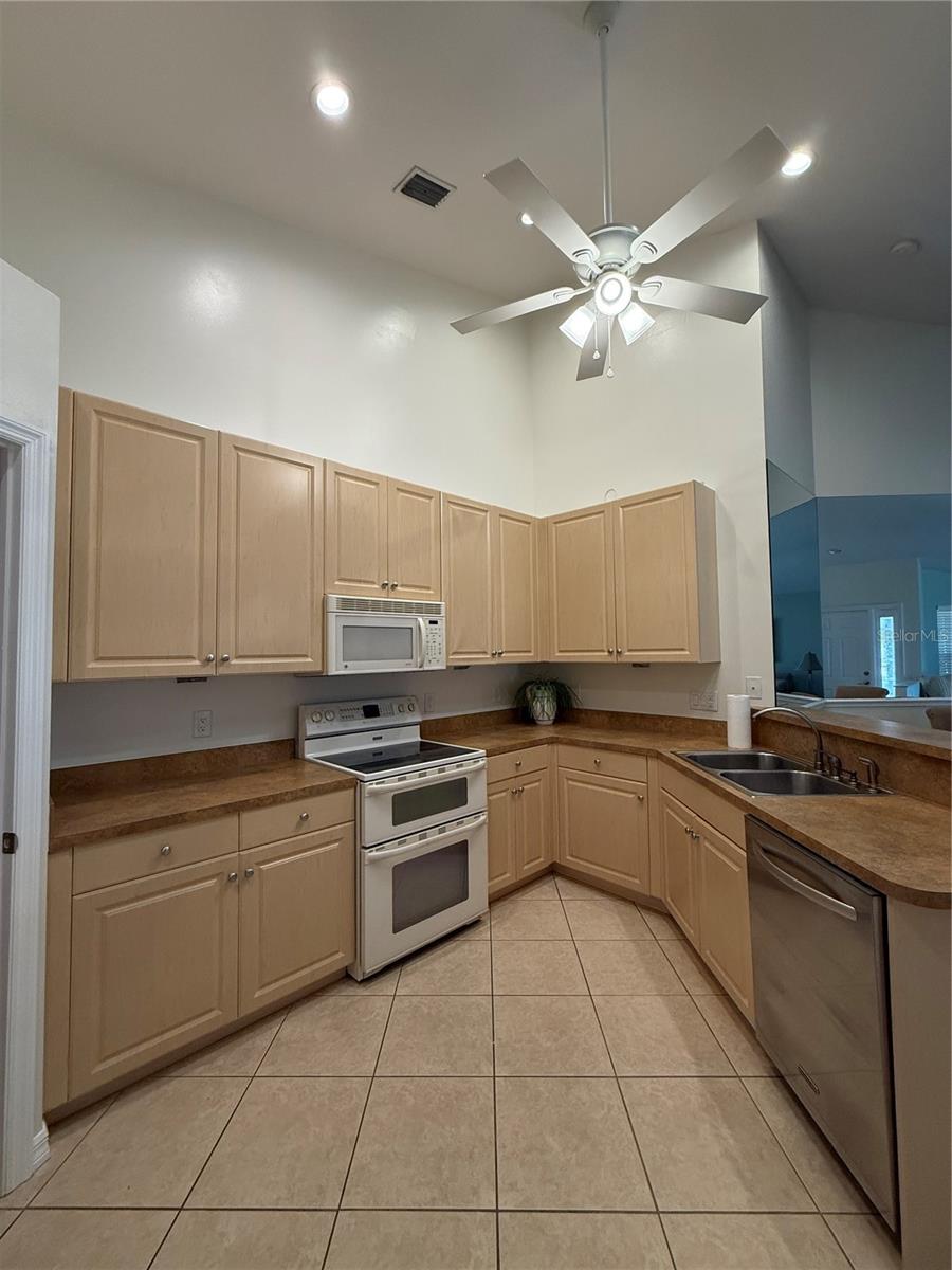 Image 17 of 38 For 4049 Fairway Drive