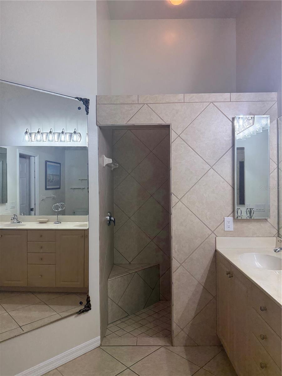 Image 30 of 38 For 4049 Fairway Drive