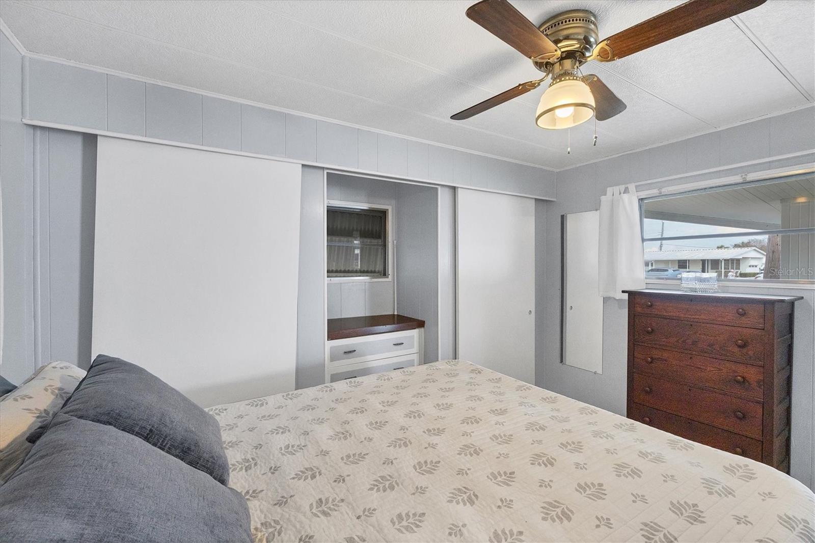 Image 15 of 44 For 4114 10th Street Court E