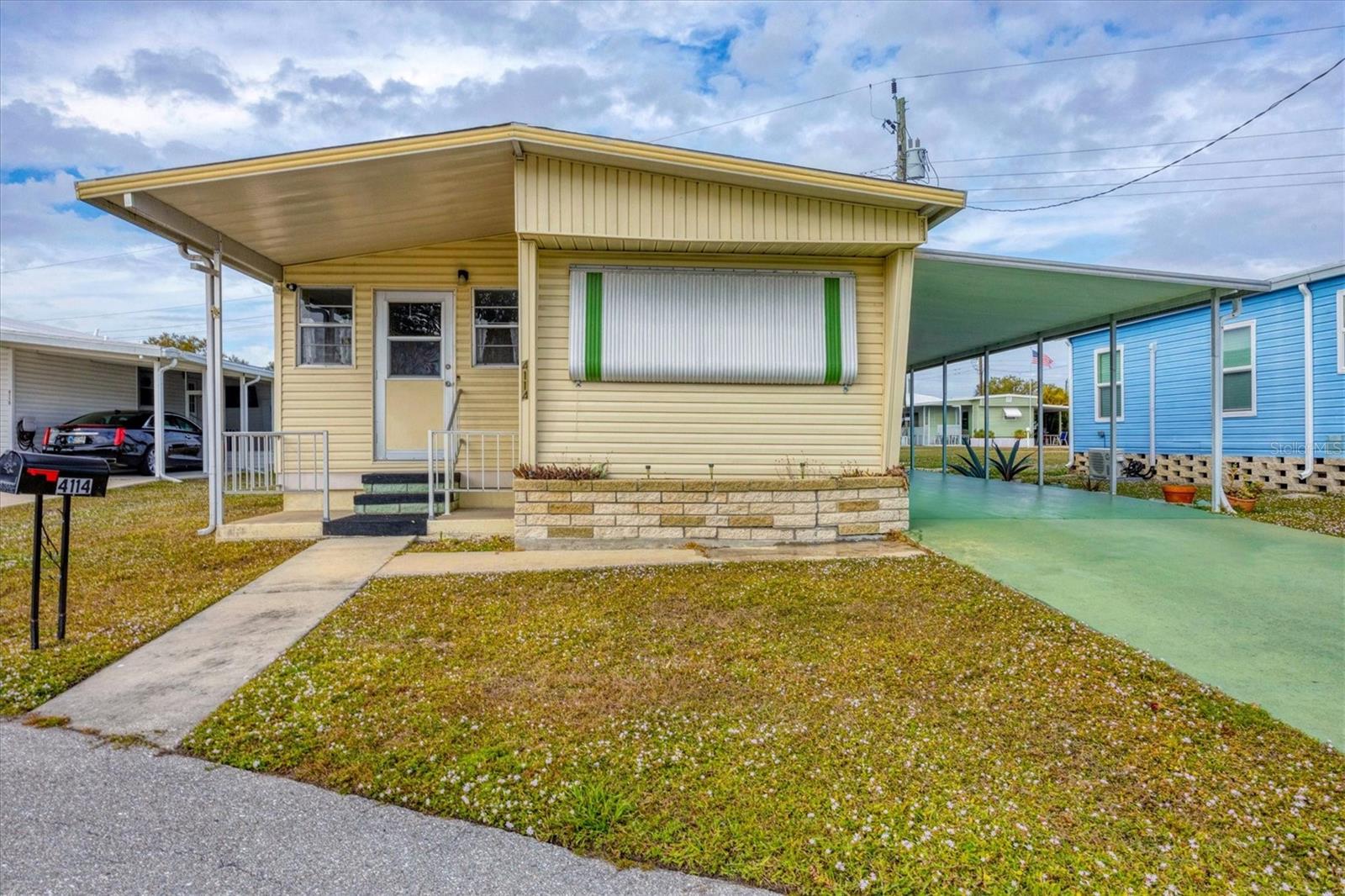 Image 21 of 44 For 4114 10th Street Court E