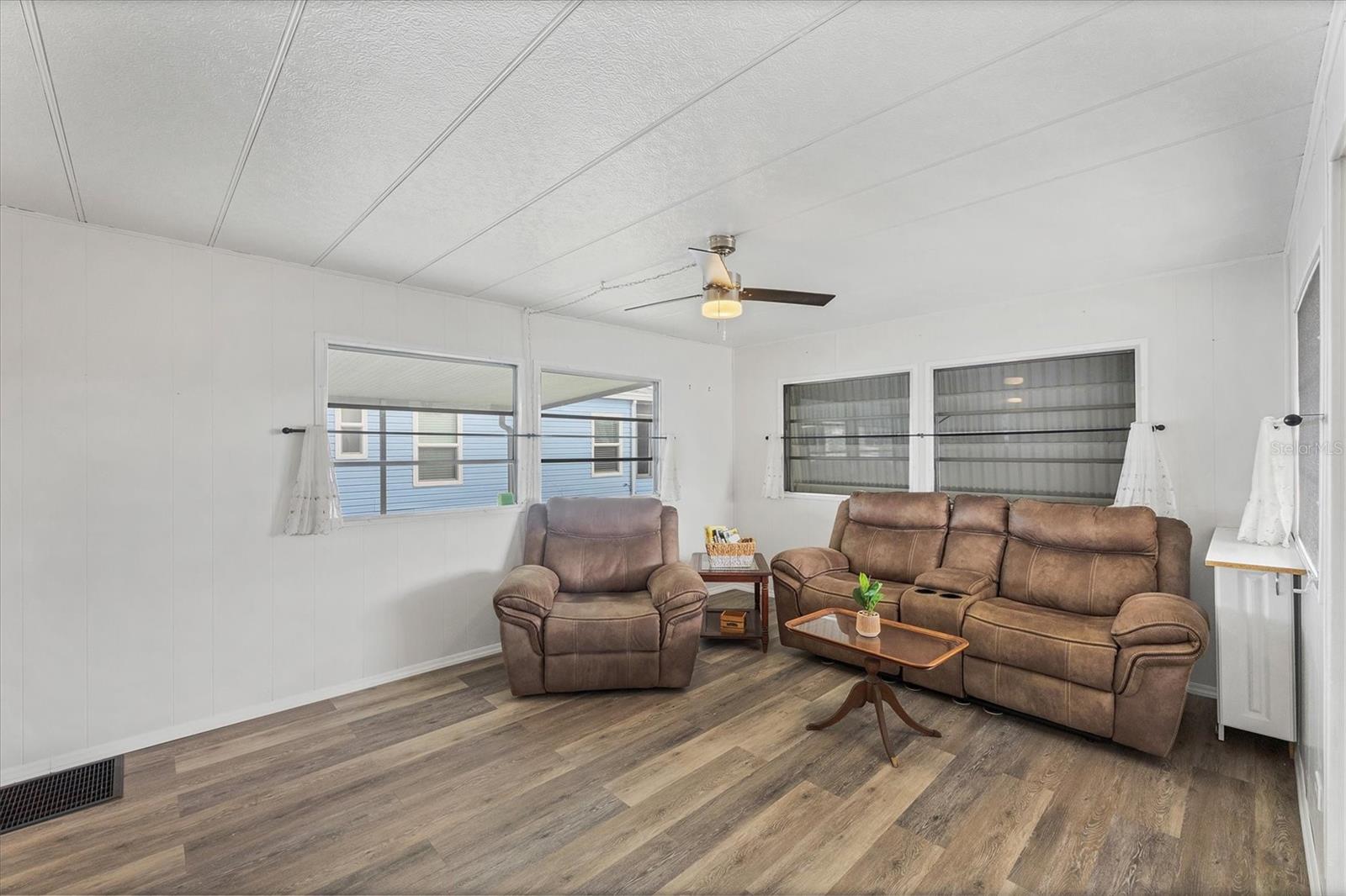 Image 4 of 44 For 4114 10th Street Court E