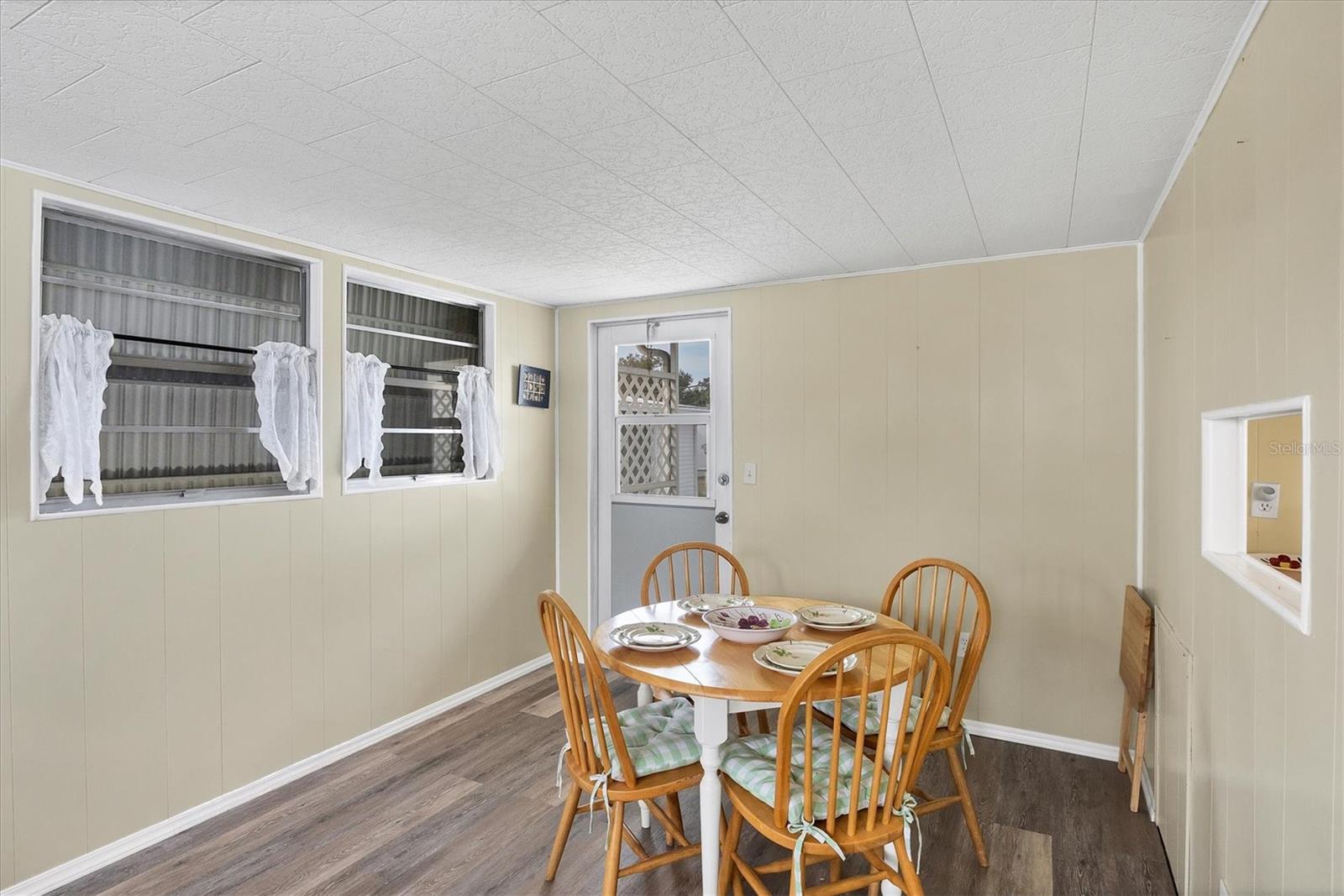 Image 9 of 44 For 4114 10th Street Court E