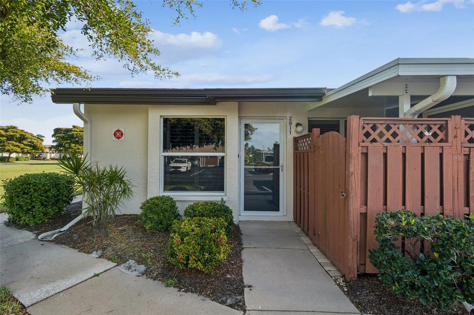 Image 2 of 53 For 2911 74th St W