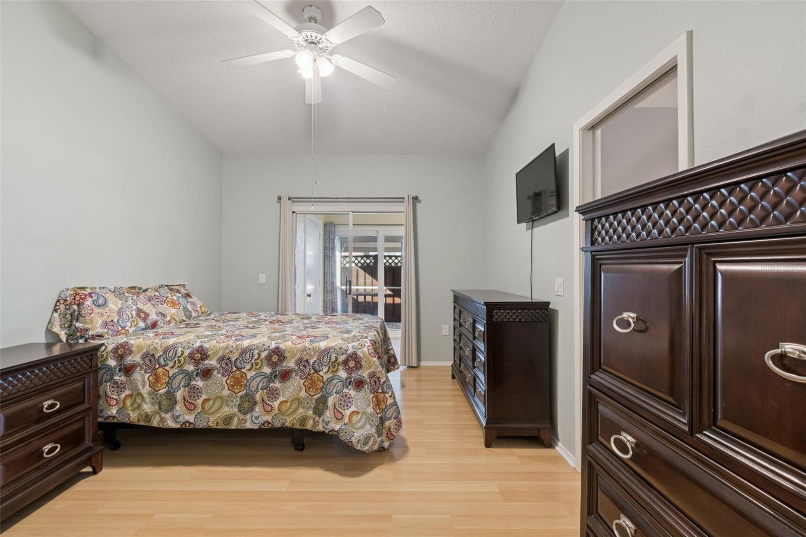 Image 20 of 53 For 2911 74th St W