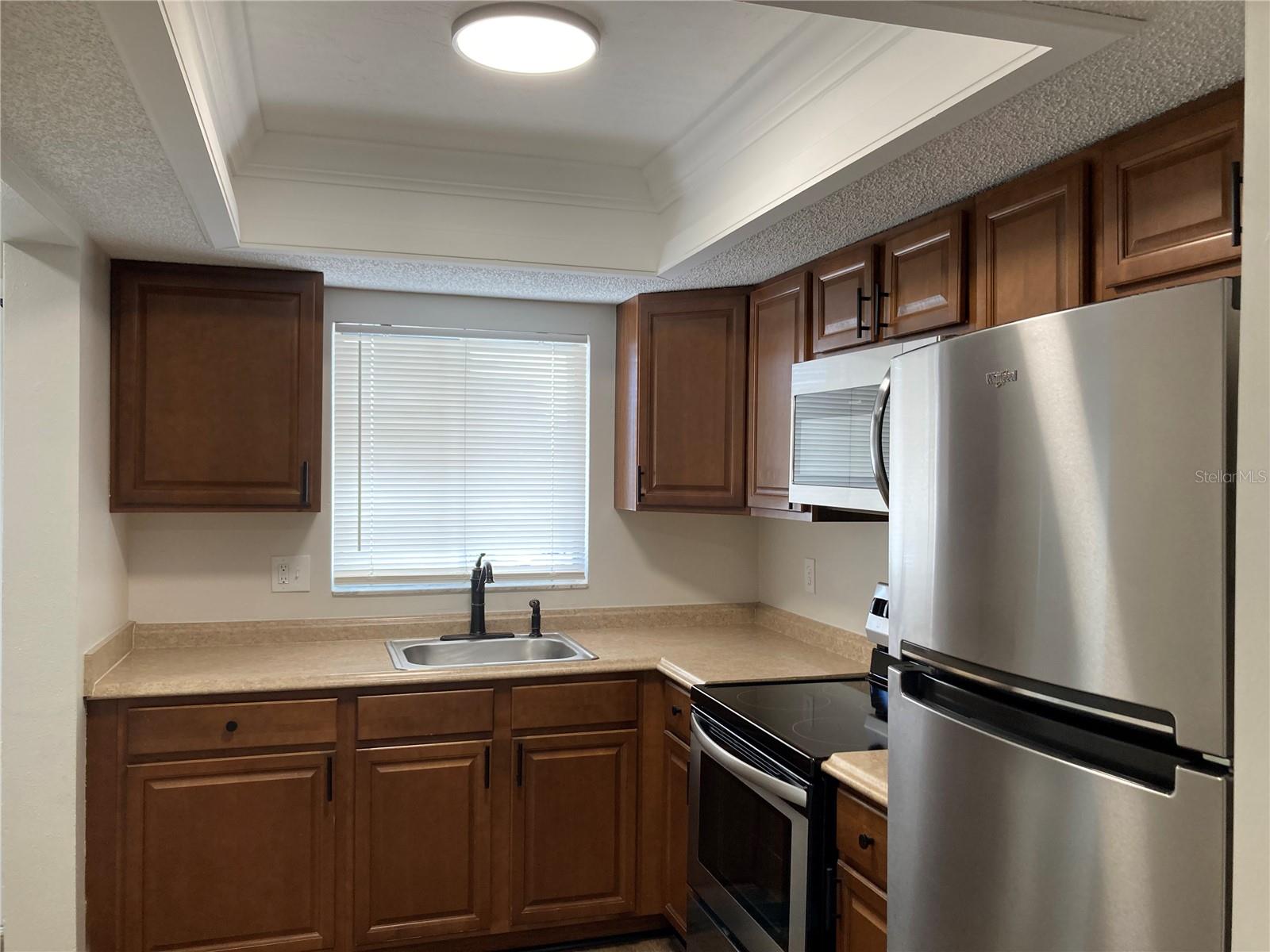 Image 4 of 26 For 3774 Lake Bayshore Drive K518