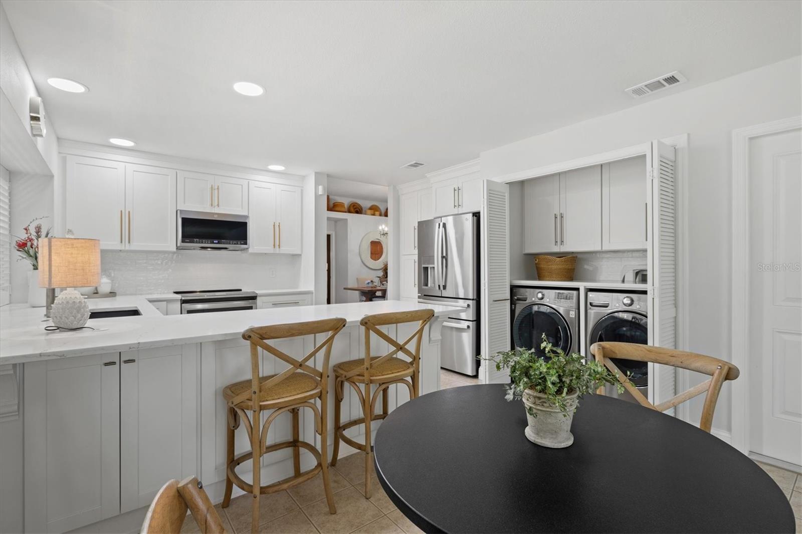 Image 21 of 92 For 4706 Dundee Drive